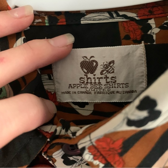 70s button down. - Picture 9 of 10